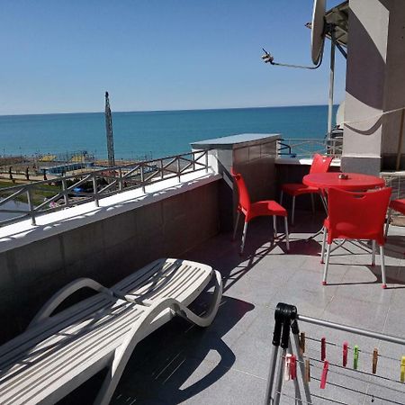 Apartment Miracle Batumi Exterior foto