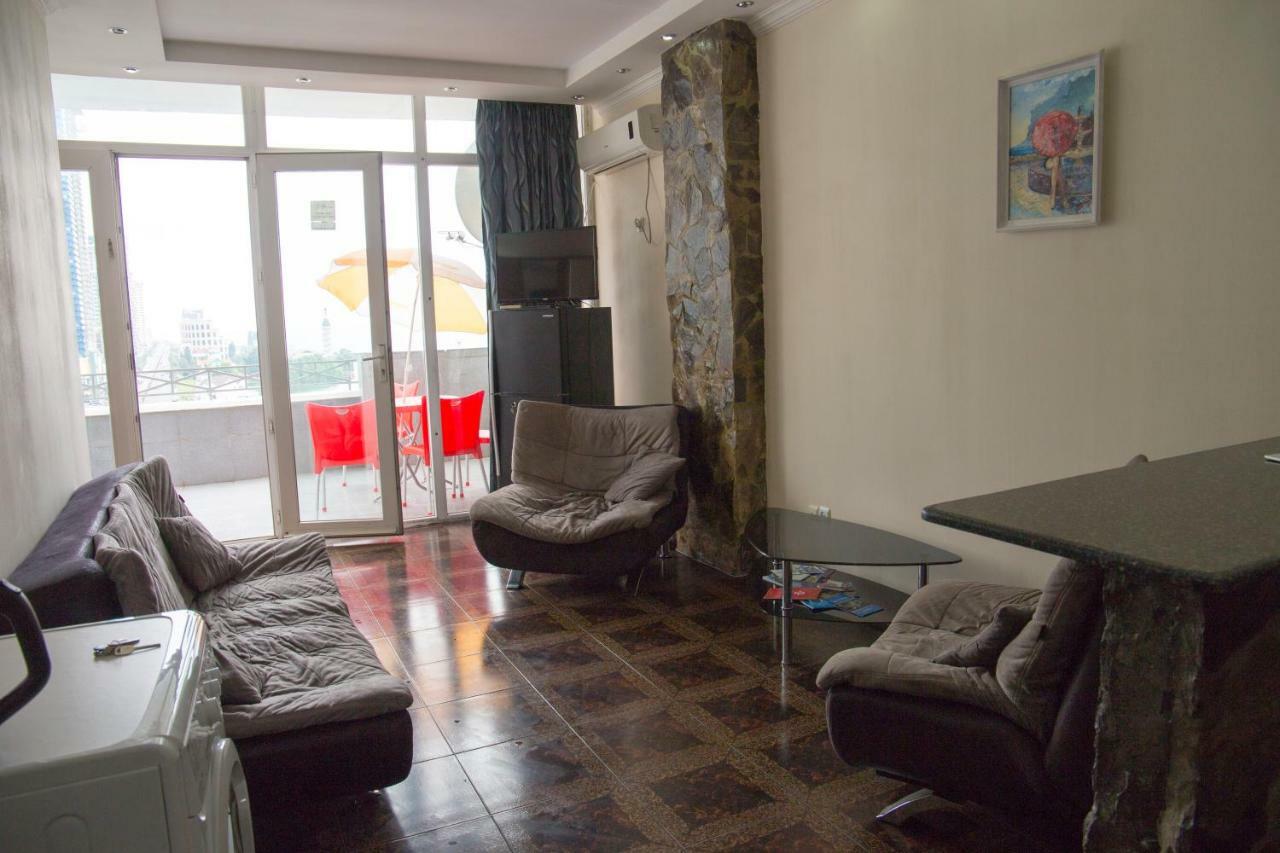 Apartment Miracle Batumi Exterior foto